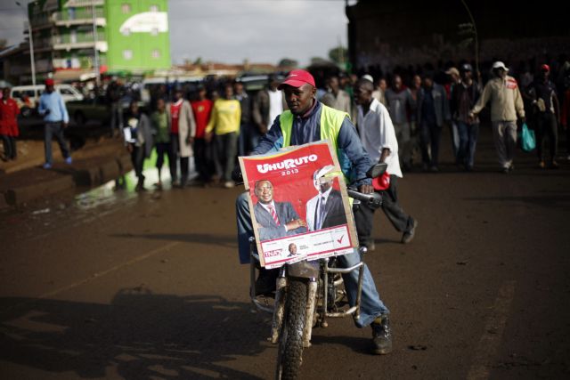 Τον Κενιάτα φέρνει πρώτο η καταμέτρηση ψήφων στην Κένυα